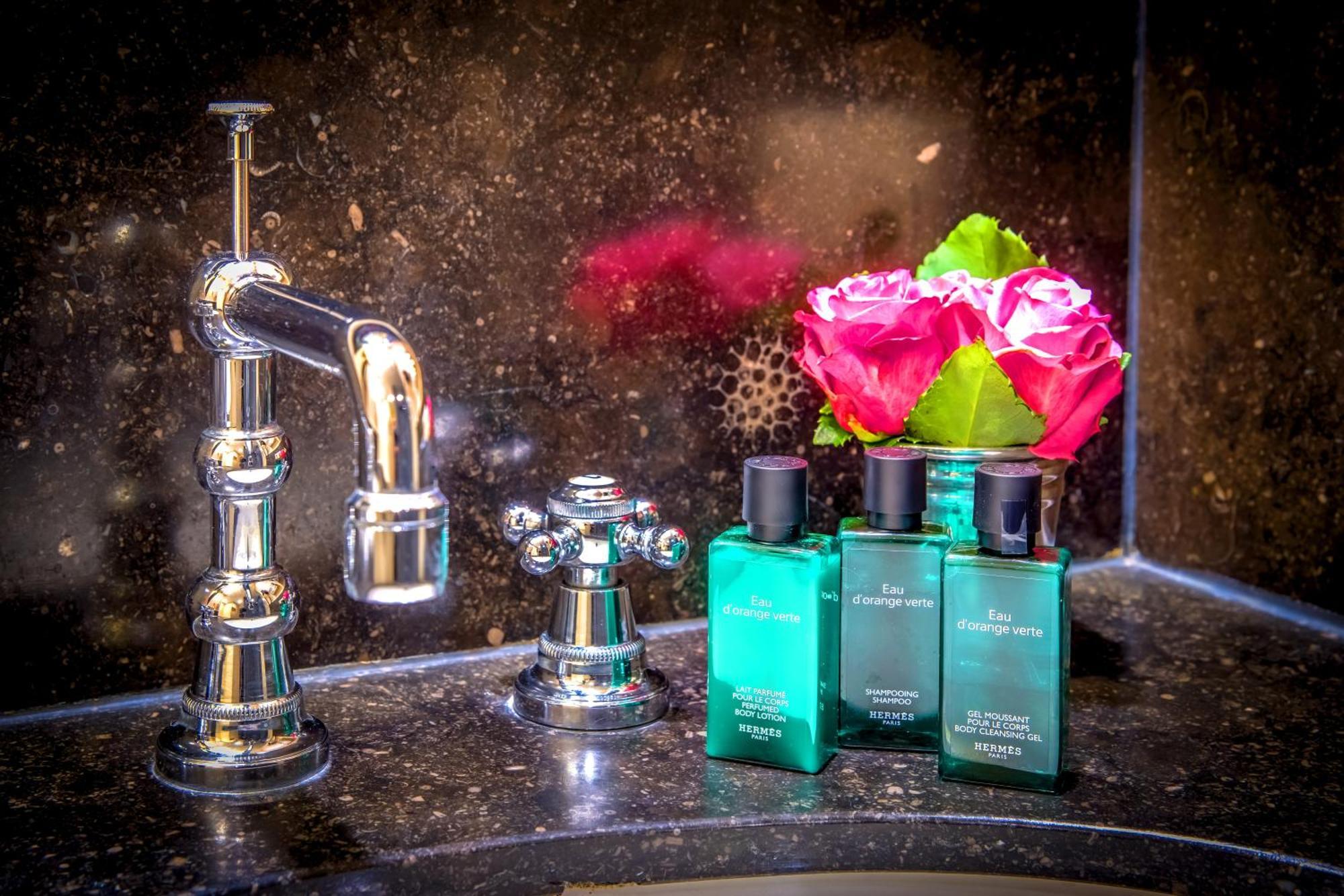 Canalside House - Luxury Guesthouse Bruges Extérieur photo