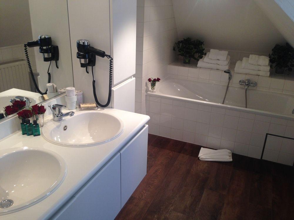 Canalside House - Luxury Guesthouse Bruges Extérieur photo